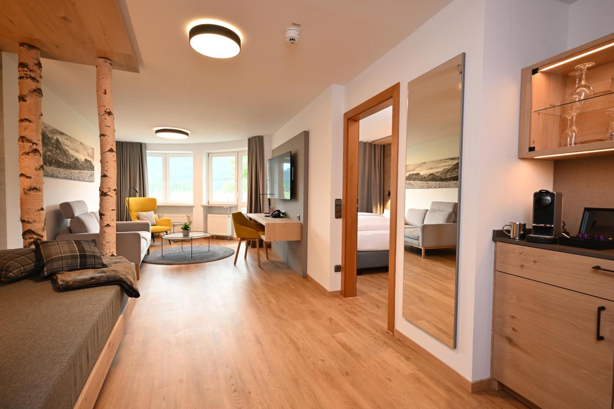 Western Alpenhof Отель 4*
