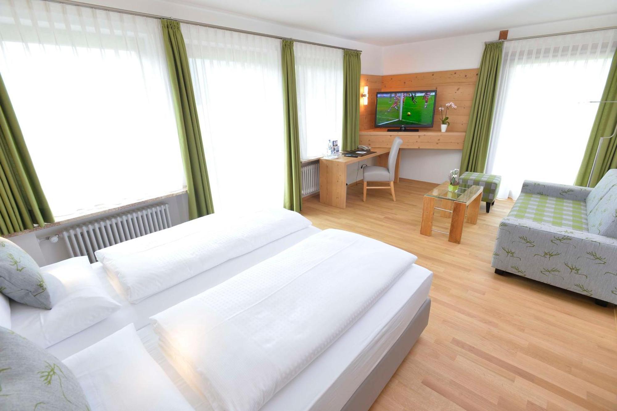 Hotel Western Alpenhof 4*