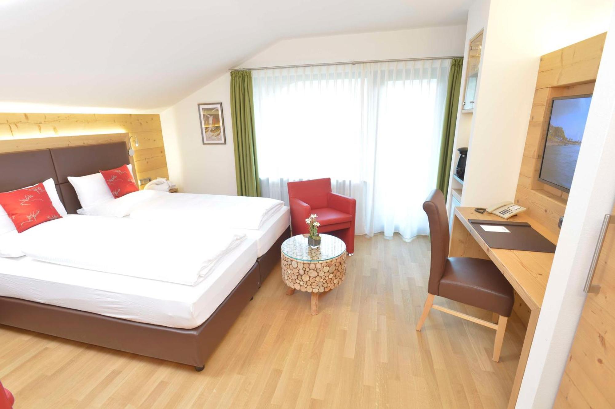 Western Alpenhof Hotel